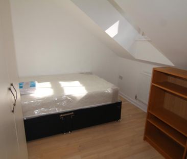 5 bedroom terraced house to rent - Photo 4