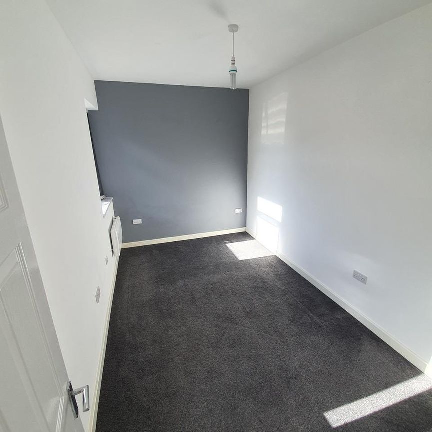 2 Bed Flat, Leicester Causeway, CV1 - Photo 1