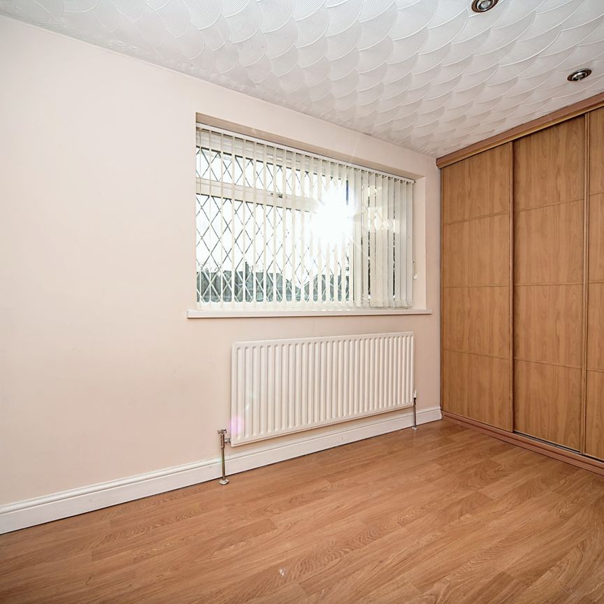 5 bedroom semi-detached to rent Henderson Way, Bedford, MK42 8NP - Photo 1