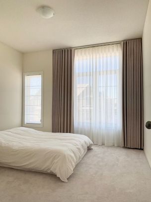 For Lease - 3167 Blazing Star Avenue, Pickering, Ontario - Photo 1