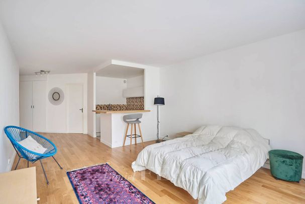 Location appartement, Paris 16ème (75016), 1 pièce, 36.3 m², ref 86740904 - Photo 1