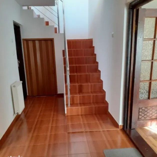 Casa 4 Camere | Gorjului | Parcare | Centrala proprie - Photo 1