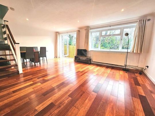 3 bedroom terraced house to rent - Photo 1