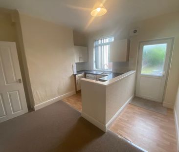 Furlong Road, Bolton Upon Dearne, S63 8HA - Photo 4