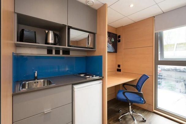 Studio to rent - Photo 1