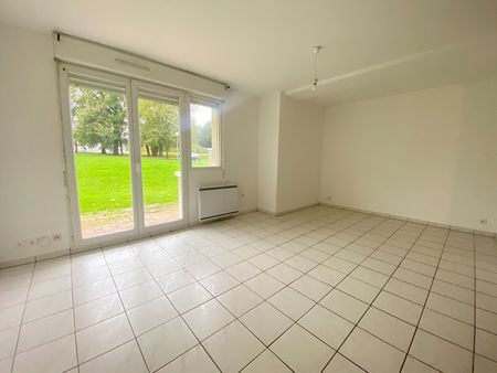 ALLEE DE LA CORNUE, T2 de 40m² avec terrasse et parking ! - Photo 3