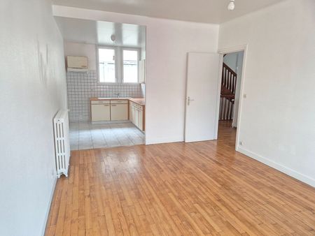 A LOUER bel appartement en duplex 50000 Saint-lo centre ville 5 pièce(s) 96 m2 - Photo 5