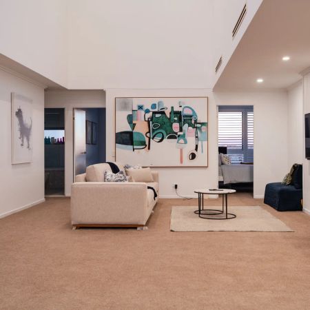 LUXURY TWO-LEVEL FURNISHED PENTHOUSE | PRIVATE LIFT | PANORAMIC COASTAL VIEWS - Photo 4
