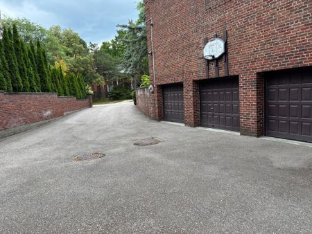 For Lease - 27 Junewood Crescent, Toronto, Ontario - Photo 2