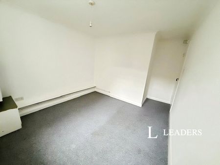 1 bedroom apartment to rent Lower Rock Gardens, Brighton, BN2 - Photo 3