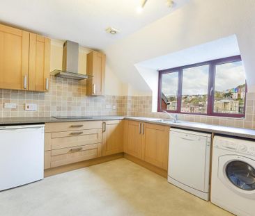 2 bedroom flat to rent - Photo 4