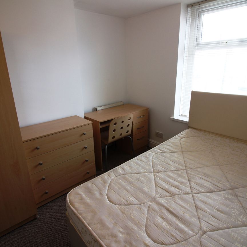 Treorchy Street, Cathays - Photo 1