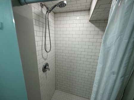 For Lease - 37 Wood Drive, Whitby, Ontario - Photo 5