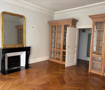 Appartement 5 pièces - Versailles Rive - Droite - Photo 2