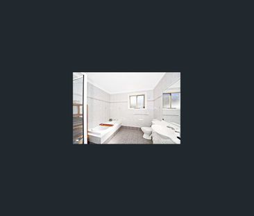 Conveniently located Single Storey villa close to Quakers Hill trai... - Photo 4