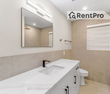 Detached Home For Lease | W9231450 - Photo 5