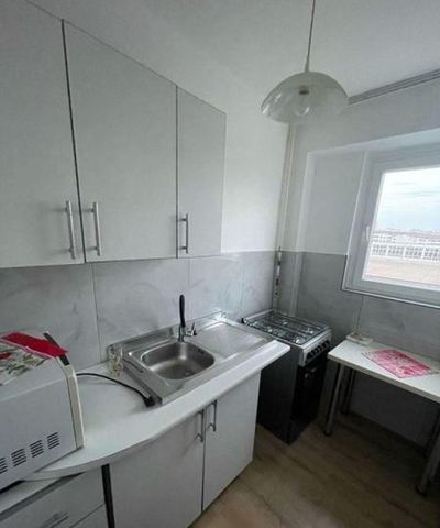 Aparatorii patriei vitan barzesti new world - Fotografie 3