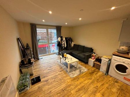 Kisar Court, Salisbury Street, SO15 - Photo 4