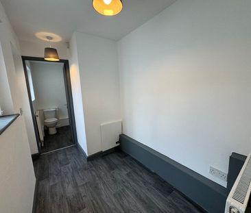 2 Bed Terraced House, Bala Street, L4 - Photo 5