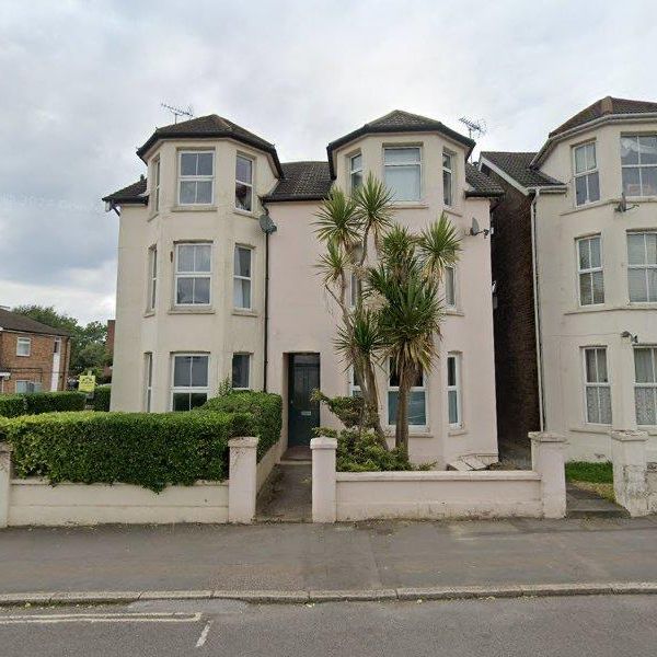 Brighton Road, Horsham RH13, London - Photo 1