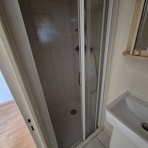 Location Appartement 1 pièce 15m² TOURS 37100 - Photo 2