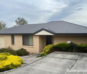 2/10 Trevally Court, Kingston, TAS 7050 - Photo 6