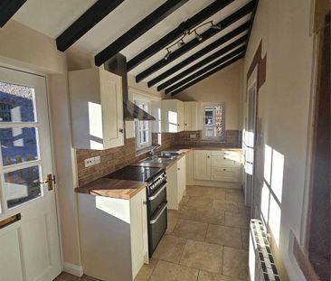 A recently refurbished one bedroom house situated within a courtyar... - Photo 2