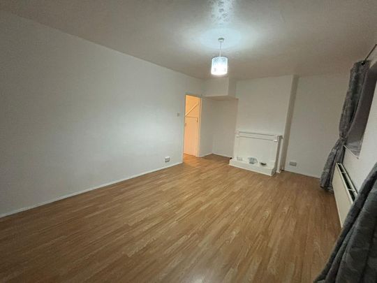 2 bedroom maisonette to rent - Photo 1