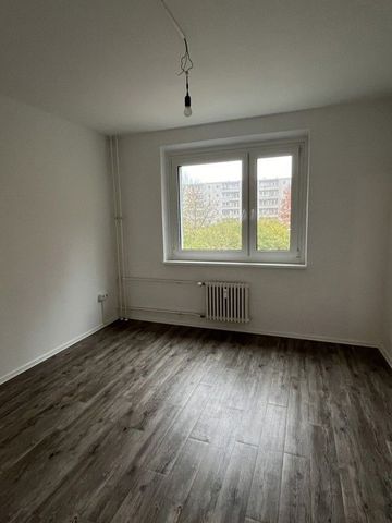 Preiswerte und ansprechende 3-Zimmer-Wohnung - Foto 4