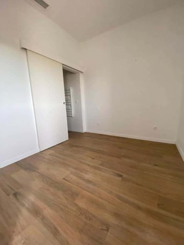 Maison 5 pièces à louer à THUIR - Photo 4