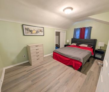 All Inclusive 2 Bed Upper Unit in Welland!! - Photo 4
