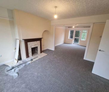 3 bedroom semi-detached house to rent - Photo 6