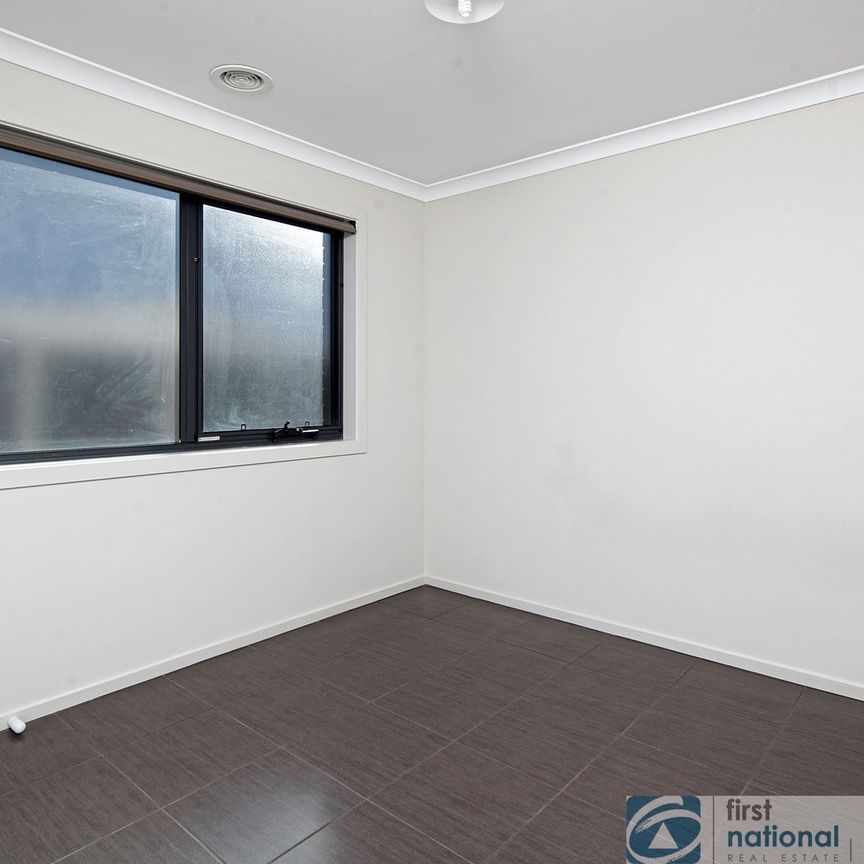 34 Almondsbury Avenue, 3806, Berwick Vic - Photo 1