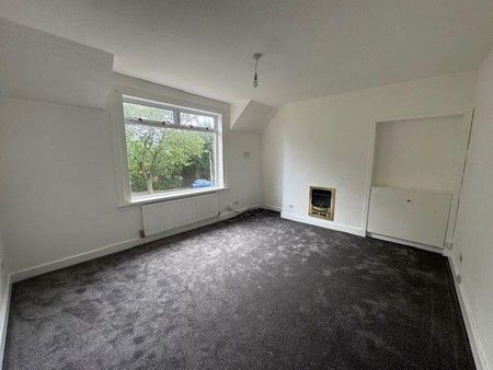 3 bedroom flat to rent - Photo 2