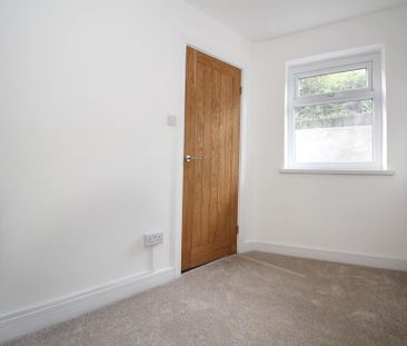 3 bedroom apartment to rent - Photo 2