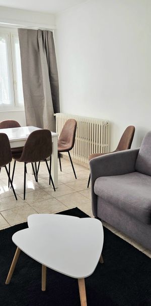 Location Appartement 2 pièces 54m² LYS LEZ LANNOY 59390 - Photo 1