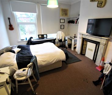 Brudenell Road, Hyde Park, LS6 1HA, Leeds - Photo 4