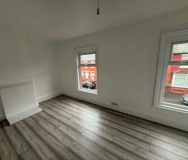 Larbreck Avenue, Blackpool, FY3 - Photo 6