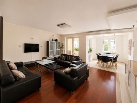 5 pokoi | 125 m² | Włochy | Kino domowe | Balkon - Zdjęcie 2