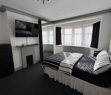 Room in a Shared House, Dunbar Road, N22 - Photo 3