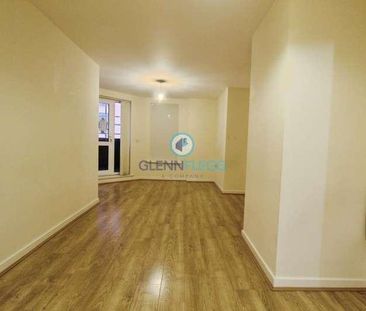 The Junction, Slough Station, SL2 - Photo 1