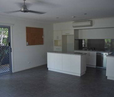 2/83-85 Malcomson Street, 4740, North Mackay Qld - Photo 6