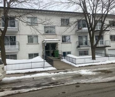 2 1/2 a louer propre et tranquille - Photo 2