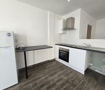 Selhurst Road, London SE25 - Photo 3