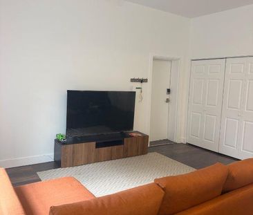 Location 4-1/2 - Photo 1