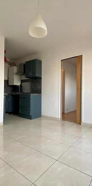 Location Appartement 2 pièces 32m² LAGNY SUR MARNE 77400 - Photo 1