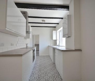 3 bedroom semi-detached house to rent - Photo 4