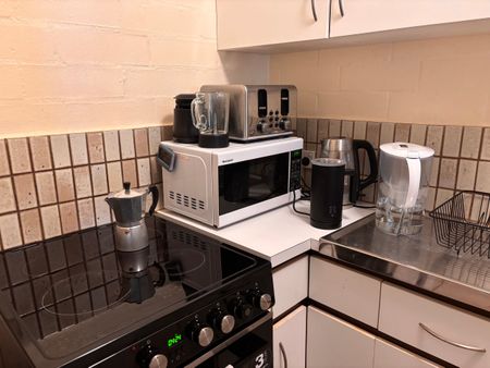 South Perth - Photo 4