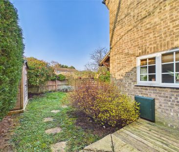 1 bedroom House in Crofton Close, Bracknell - Photo 3