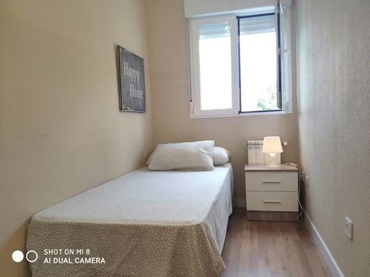 Calle Arroyo del Olivar, Madrid, Community of Madrid 28018 - Photo 1